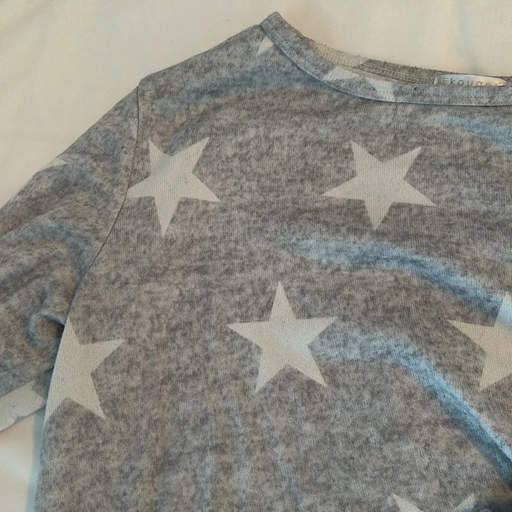 Cute star lounge set EUC - Picture 2 of 2